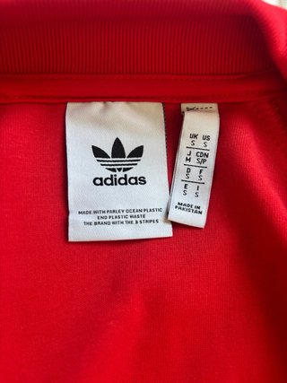 Chaqueta deportiva Adidas roja
