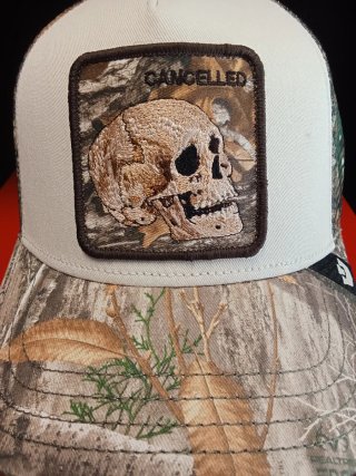 Gorra Goorin Bros Calavera Camuflaje. Talla única.