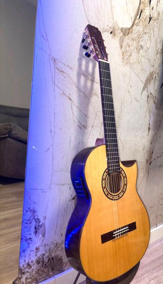 ! GUITARRA MODESTO MALLA CANDELA CUTWAY !