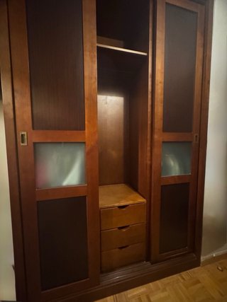 Armadio e comodini in legno massello