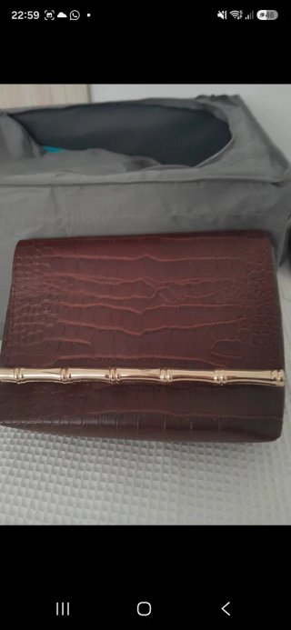 Bolso fiesta Zara Basic marrón y dorado