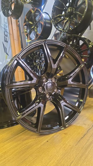 Llantas en 22 pulgadas 5x127 para JEEP