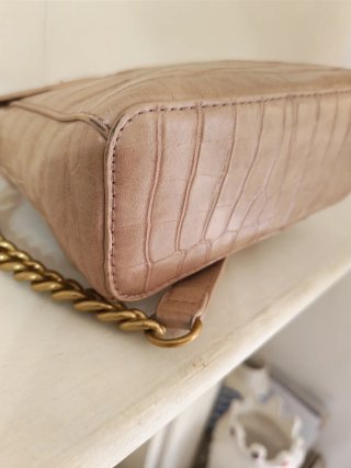 Borsetta Zara Beige con Dettagli Oro