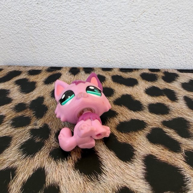 Authentic LPS #2465 | Pink Angora Cat