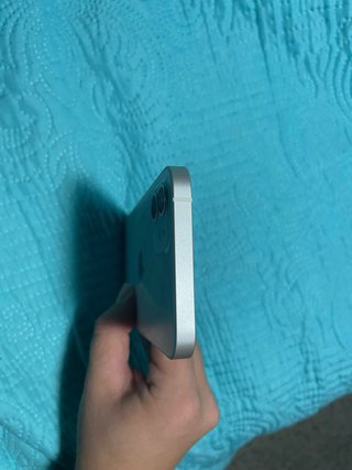 iPhone 12  128GB + fundas
