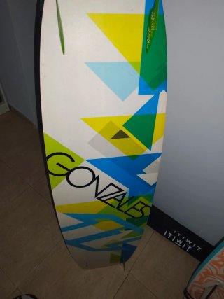 Tabla Kitesurf North Gonzales 134/40