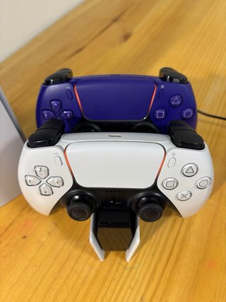 PlayStation 5 en perfecto estado + accesorios
