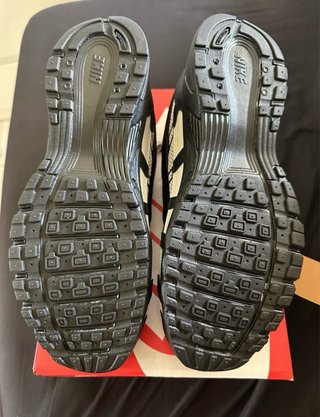 Nike P6000 Blancas y Negras