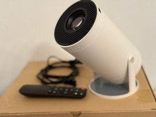 Proyector Blanco hy300