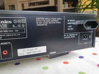 Reproductor CD Technics SL-PJ25