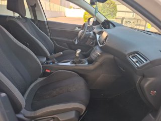 Peugeot 308 2016