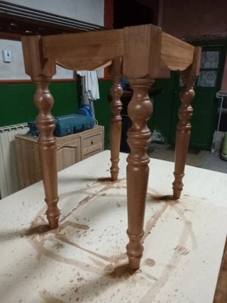 Carpintero, ebanista y restaurador artesano