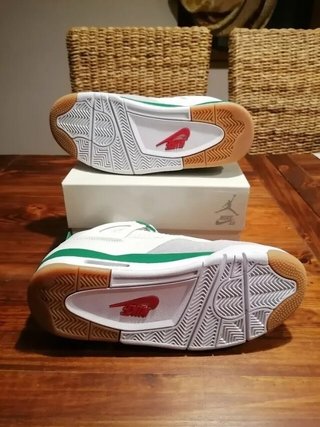 Jordan 4 Retro SB Pine Green EU42