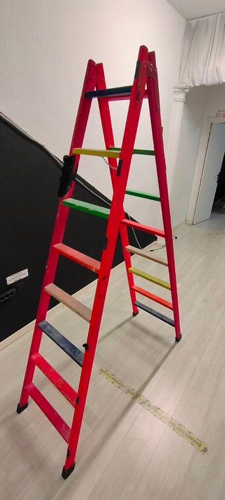 Escalera madera colores UV