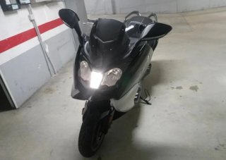 Maxi Scooter BMW Negra y Plateada