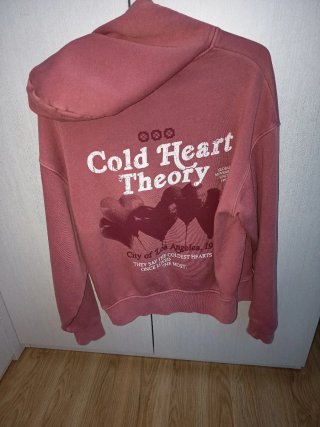 Sudadera Bershka Roja Cold Heart Theory