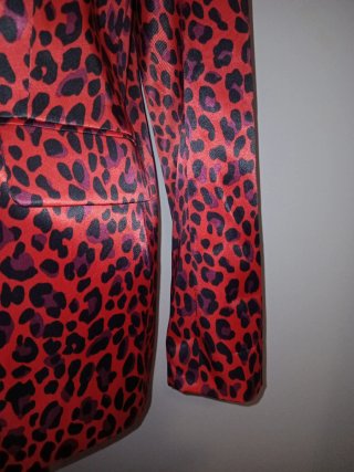 Chaqueta animal print rojo