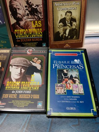 6 cintas VHS, películas clásicas, El hombre tranquilo, Las cuatro plumas, Casablanca, Arsénico por compasión y mas