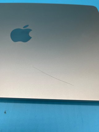 - Apple MacBook Air M5 512GB Medianoche 13,6"