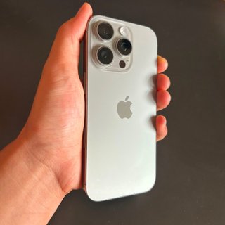 Apple iPhone 16 Pro 128GB titanio