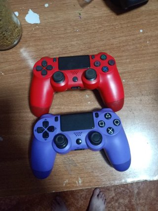 Mandos PS4 para piezas los dos juntos