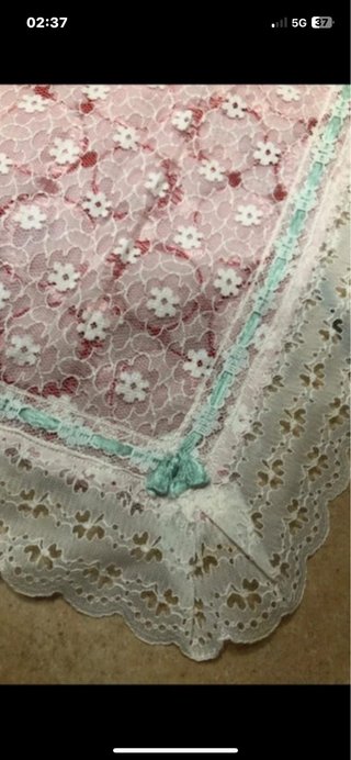 Copertina Culla Vintage Rosa Fiori Pizzo