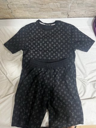 Conjunto Louis Vuitton Negro Talla L
