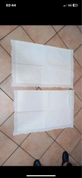 Lenzuolo Matrimoniale Ricamato a Mano e 2 federe