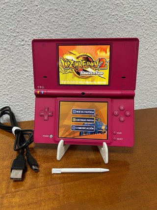 ¡IMPECABLE! Nintendo DSi Rosa + Cargador