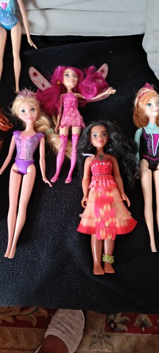 Lote de 7 Muñecas Estilo Barbie