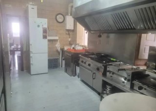 Restaurante y vivienda