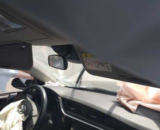 Toyota 8126002570aj luz interior auris 354959