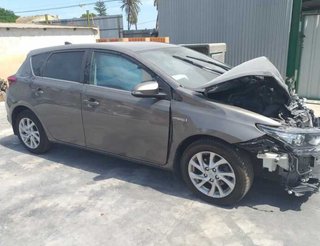 Toyota 8126002570aj luz interior auris 354959
