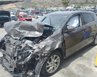 Toyota 8126002570aj luz interior auris 354959