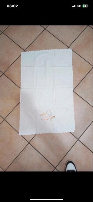 Tris Asciugamani Vintage Cotone Ricamati a Mano