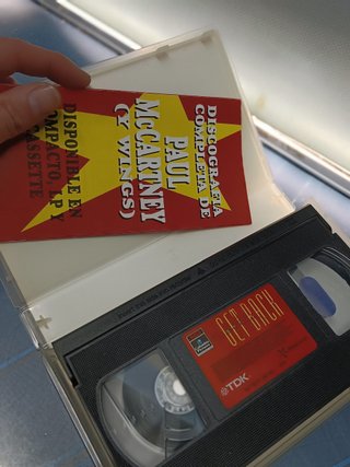 vhs, VIDEO , BEATLES , PAUL MCCARTNEY ,  GET BACK + PUT IT THERE- 1990-1991