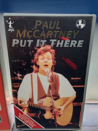 vhs, VIDEO , BEATLES , PAUL MCCARTNEY ,  GET BACK + PUT IT THERE- 1990-1991