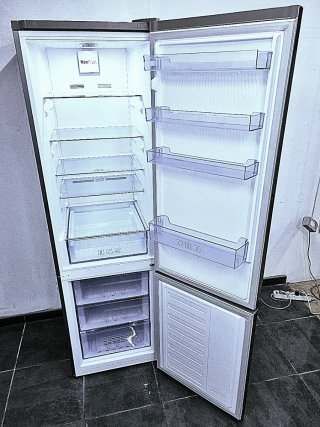 nevera beko gris A+++ no-frost 2 metros muy buena