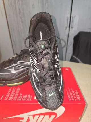 Nike Shox Ride 2 Zapatillas Negras y Verdes