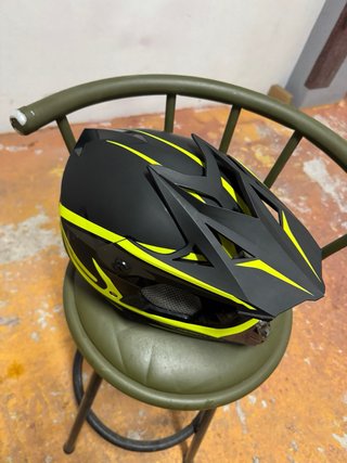 Casco Motocross Negro y Amarillo