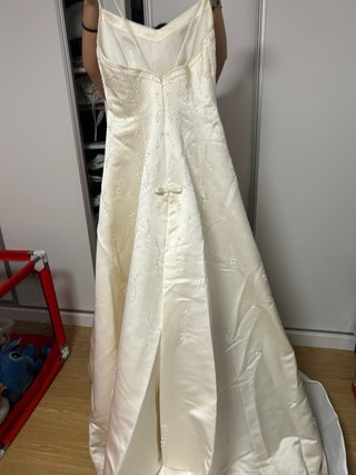 Vestido de Novia Modas  Medidas novia 1,64cm 68kg
