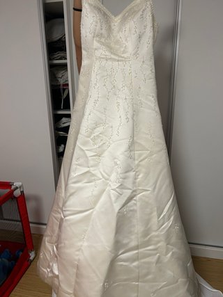 Vestido de Novia Modas  Medidas novia 1,64cm 68kg