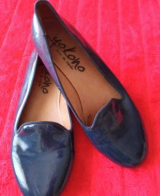 Zapatos planos YOLOH azul y verde 5€ cada uno