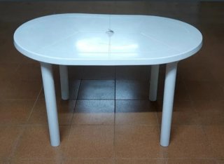 Tavolo ovale smontabile con ombrellone