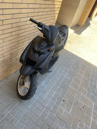 Beta Ark Scooter Negra