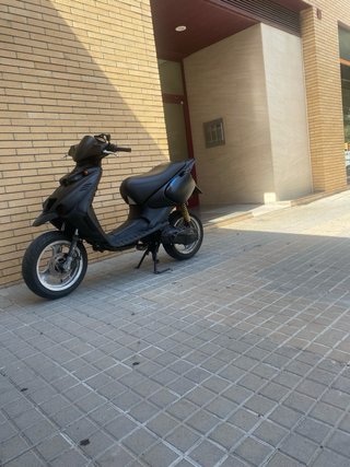 Beta Ark Scooter Negra