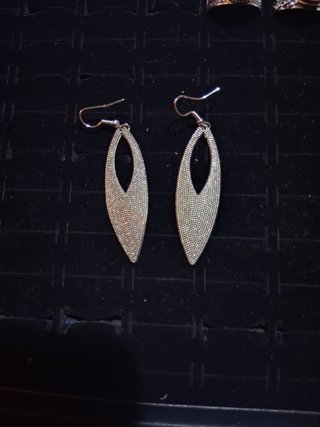 Pendientes Gota Calados Plateados