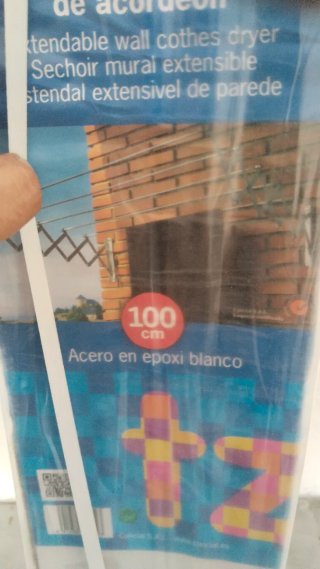 Tendedero extensible de pared