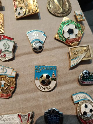 Pins fútbol Ucrania Dinamo Kiev años 80