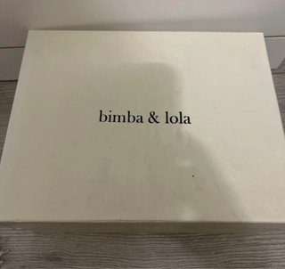 Sandalias de Cuñas Bimba y Lola Marrones